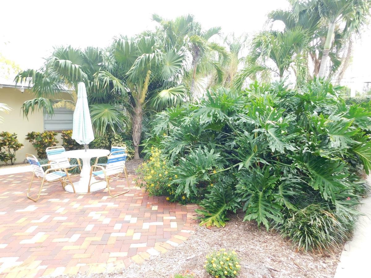 The Grove Beach Condominiums 德尔雷比奇 外观 照片